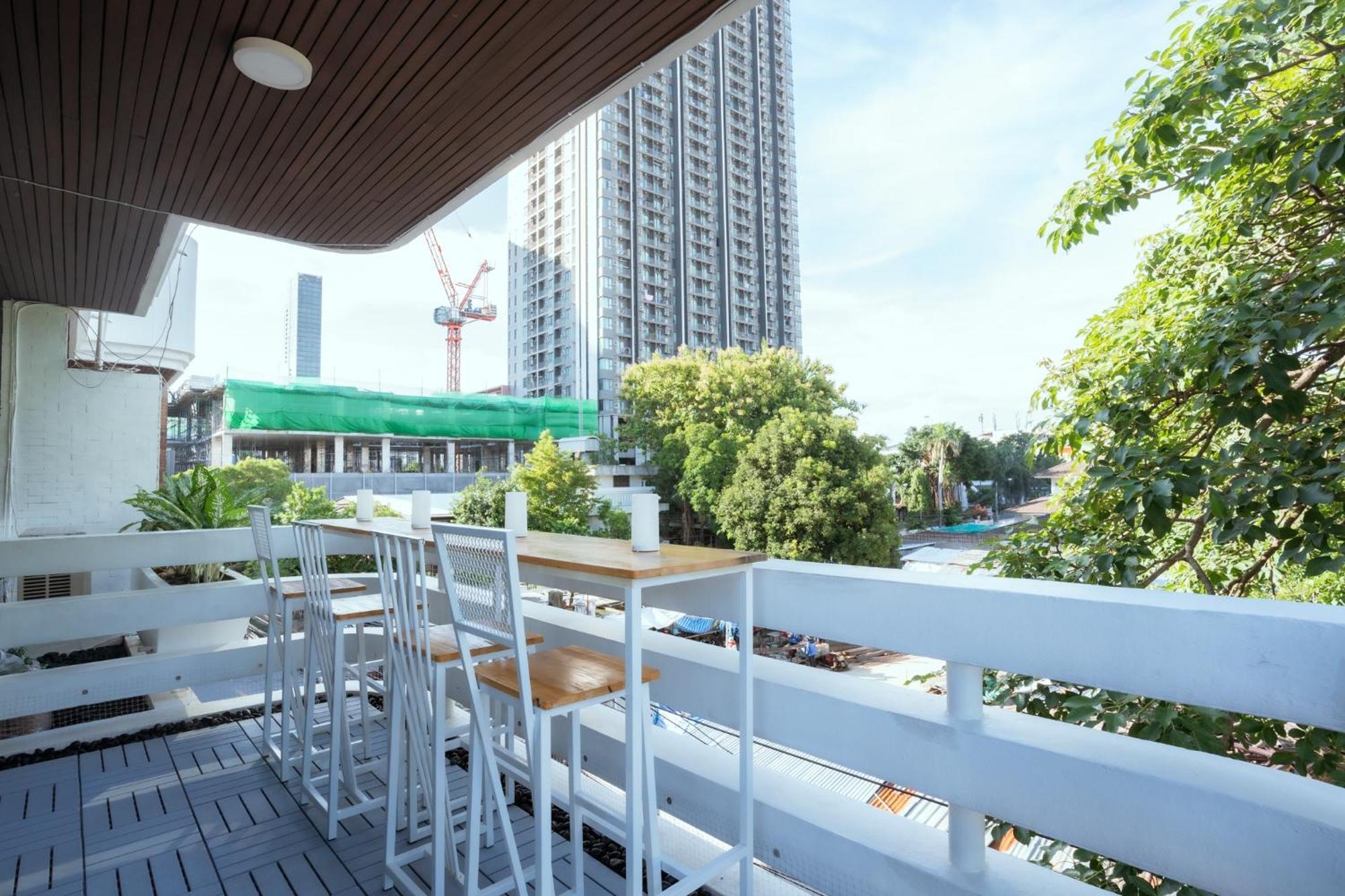 420 Hostel - Ekkamai Buds & Beds Bangkok Buitenkant foto